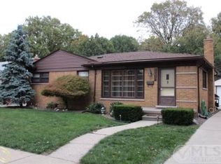 9759 Seavitt Dr, Allen Park, MI 48101