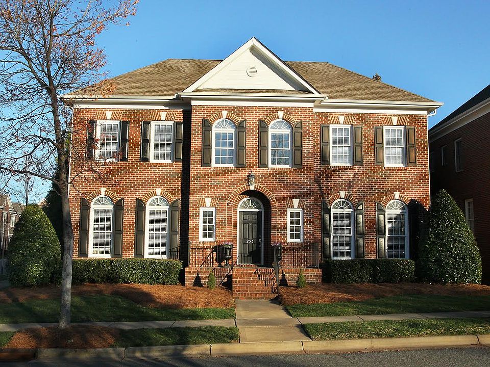 1st image of 256 Hawthorne Park Ave