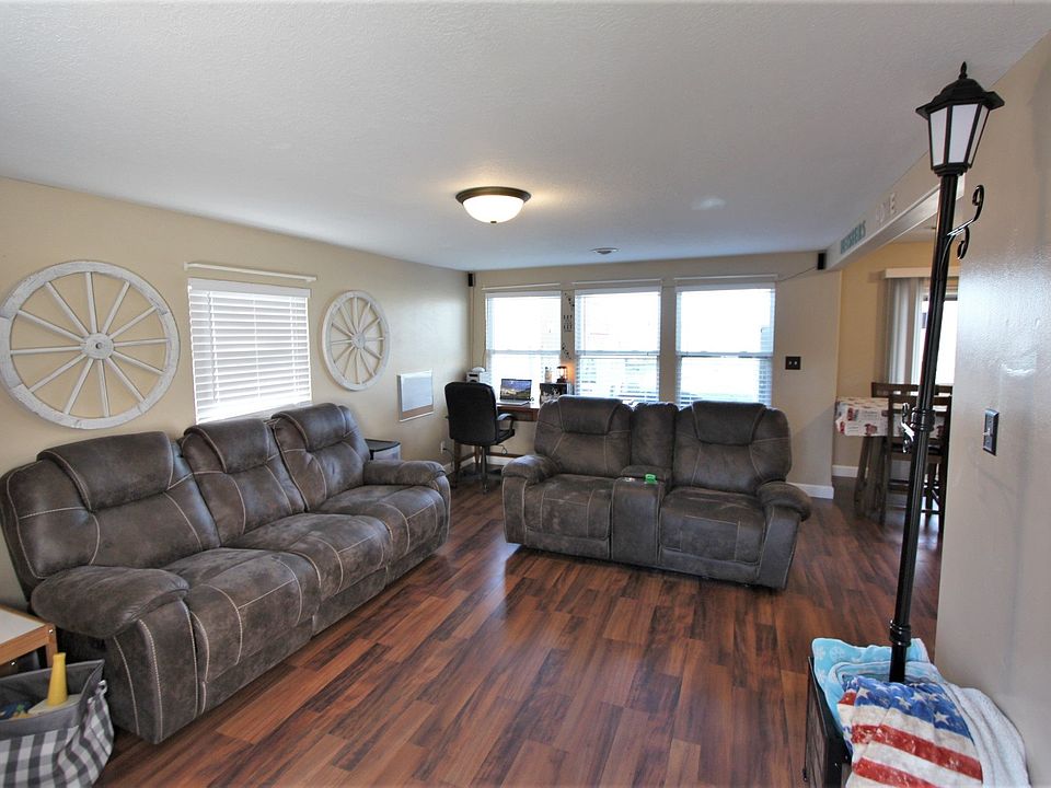 5303 N Blue Lake Rd, Churubusco, IN 46723 Zillow