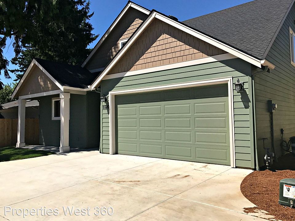 1st image of 5520 NE 40th St