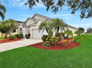 207 Strathmore Cir, Kissimmee, FL 34744