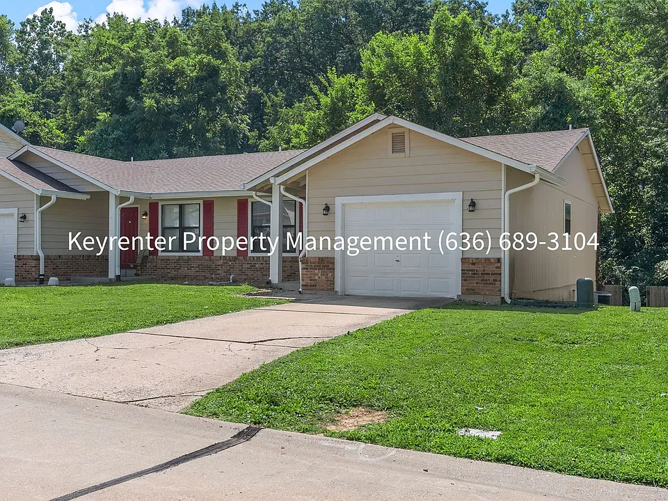 421 Omar Ct