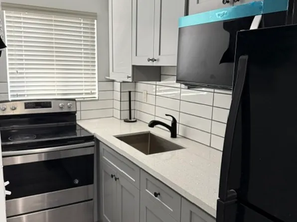 1700 NW 15th Ave APT 6, Miami, FL 33125
