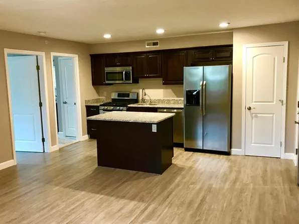 17 Wilson St #1-8, Chelmsford, MA 01824