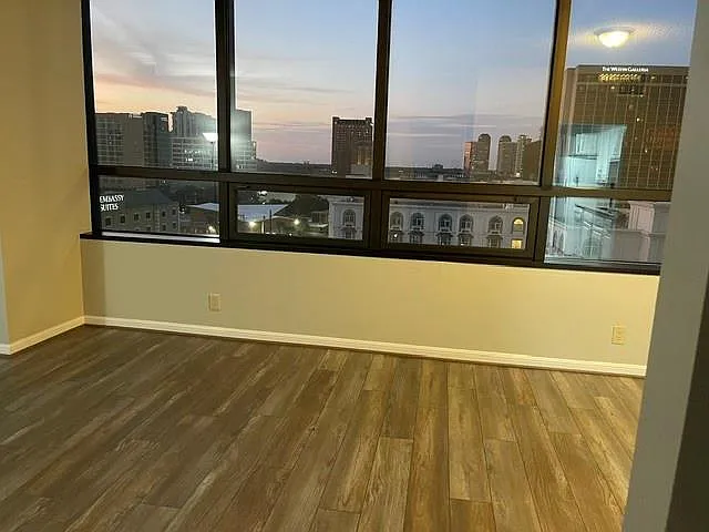 2 bed, 2.0 bath, 1427 sqft, $2,400 — Photo 3
