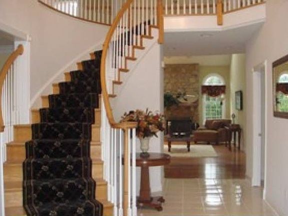 Gracious Entance Foyer