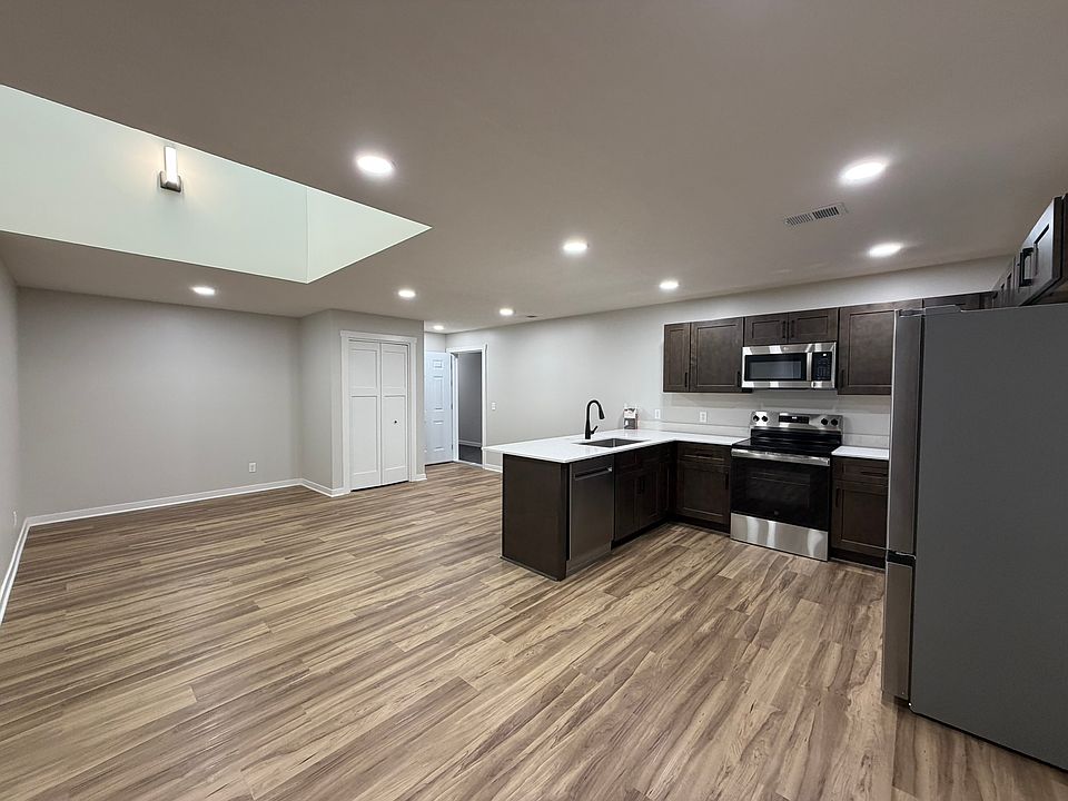 1st image of 2009 Franklin St #4