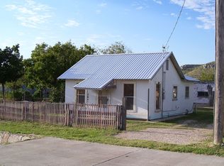 314 E Hackberry St, Sanderson, TX 79848