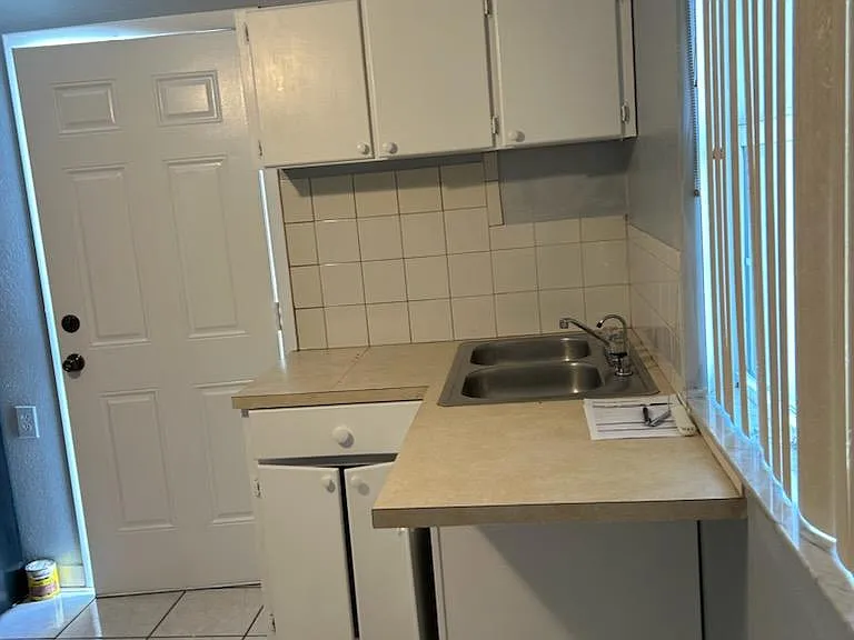 6024 W Clifton St #A — Photo 3