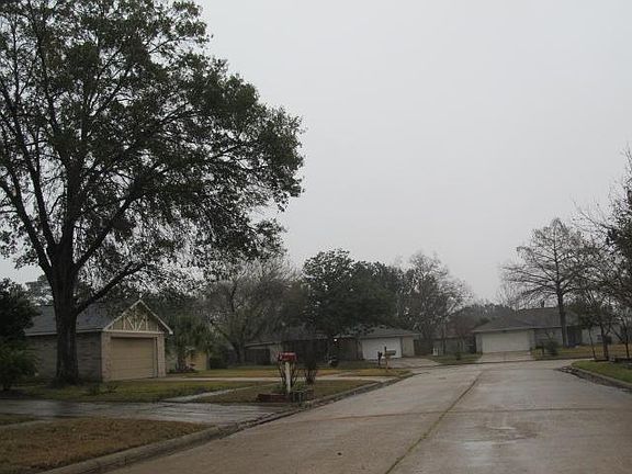 2nd image of 19214 Cypress Bay Dr