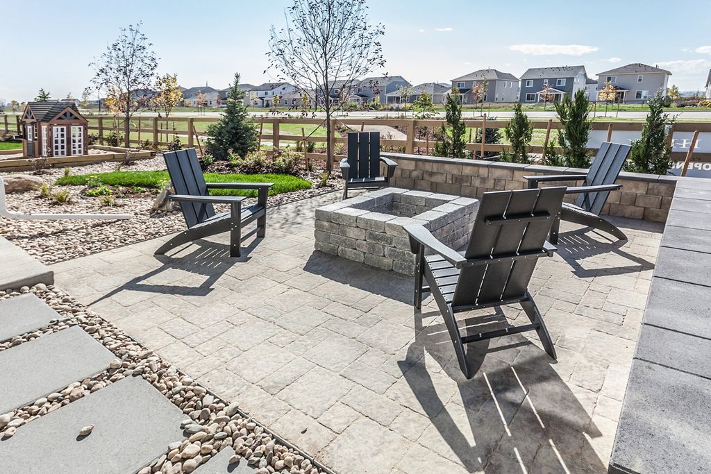 Christie Plan, Trailside Story Collection - Single Family Homes