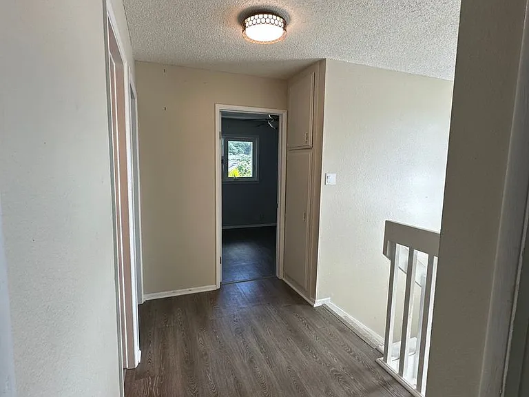1058 Awawamalu St #E — Photo 8