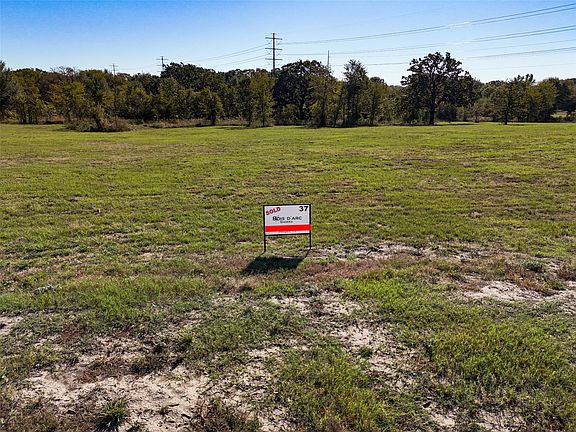 3rd image of 630 Waters Way