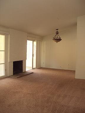 3rd image of 4626 Vandever Ave