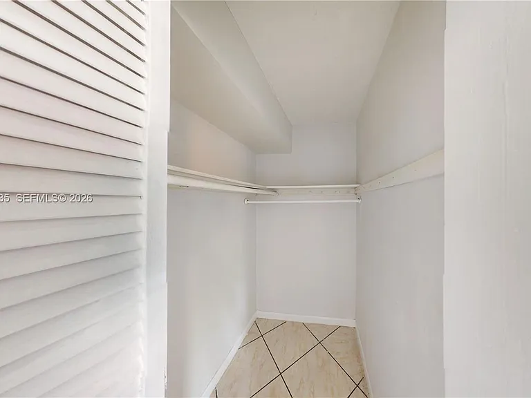 6811 SW 16th St — Photo 14