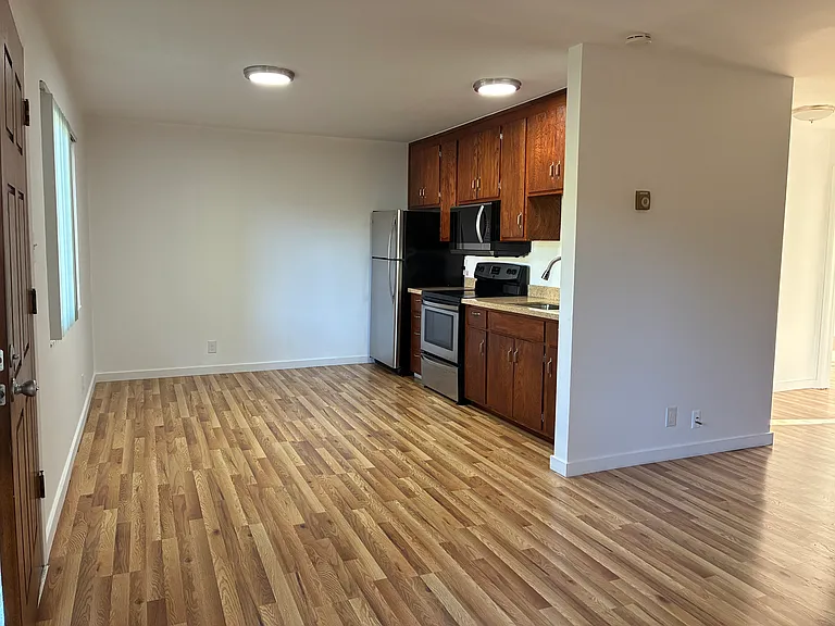 1987 Colony St #5 — Photo 6