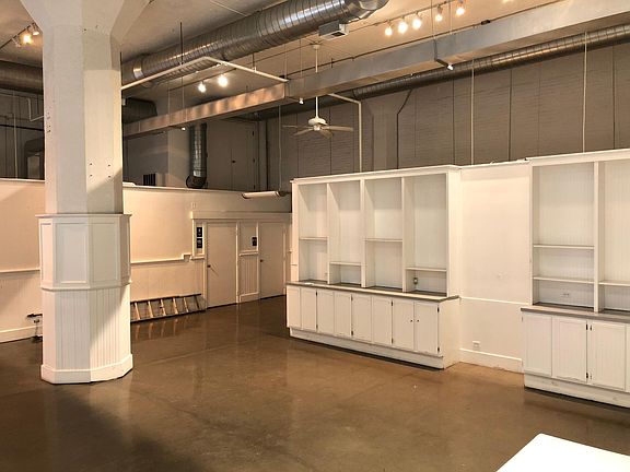 4th image of 2255 S Michigan Ave Ste 1E