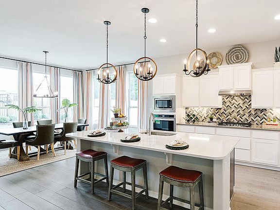7th image of this home
