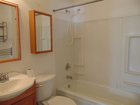 5th image of 506A Avenue J