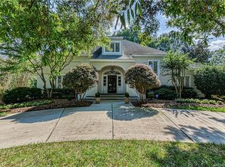 2729 Lemon Tree Ln, Charlotte, NC 28211