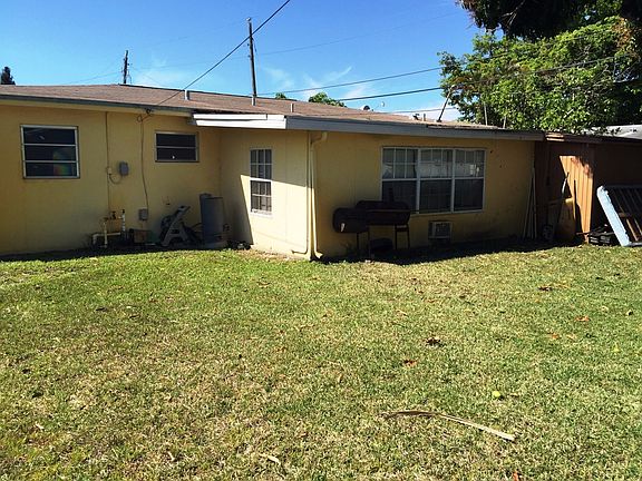 3rd image of 2821 NW 25th St