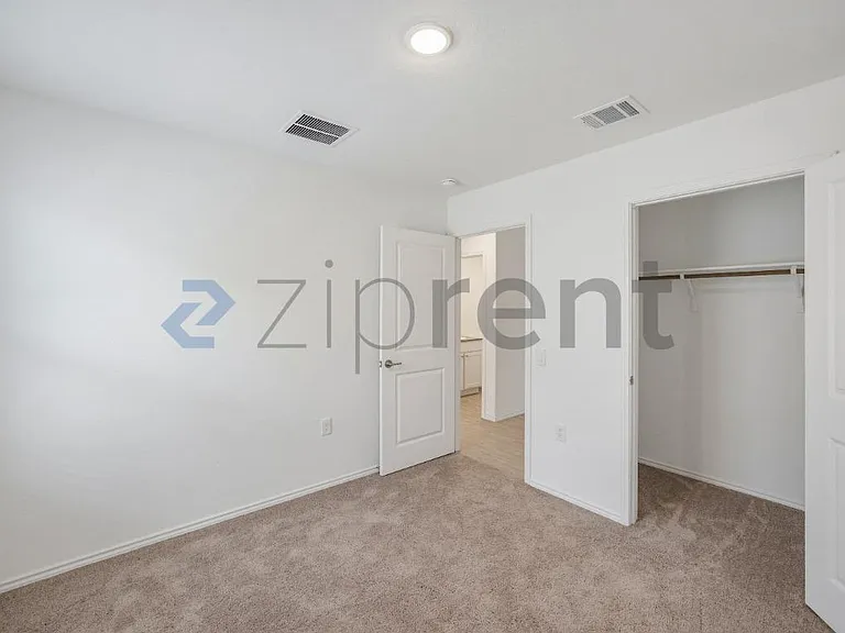4431 Martin Way — Photo 13