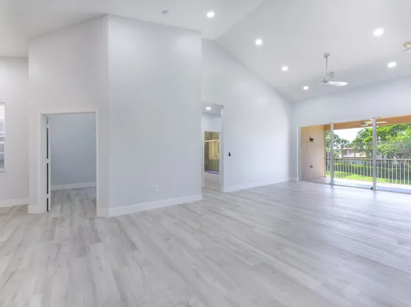 6576 Villa Sonrisa Dr APT 1222, Boca Raton, FL 33433
