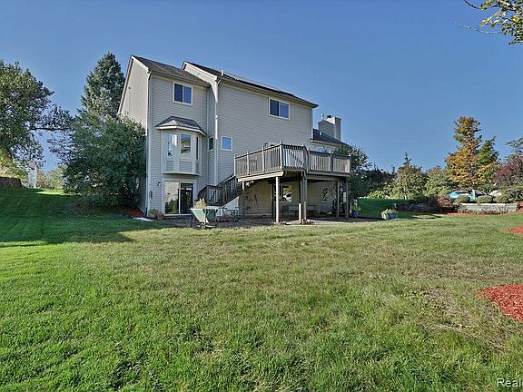 5th image of 3200 Appleridge Dr