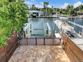 2141 NE 123rd St #A, Miami, FL 33181