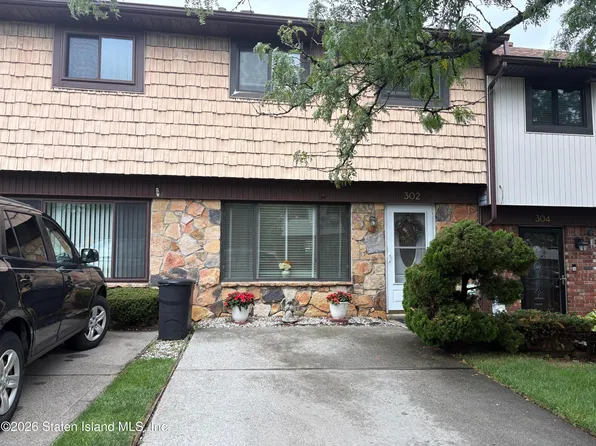 302 Rolling Hill Grn, Staten Island, NY 10312