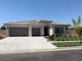 1526 Elizabeth Dr, Hanford, CA 93230