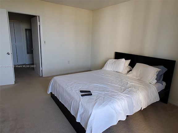 4th image of 20515 E Country Club Dr APT 841