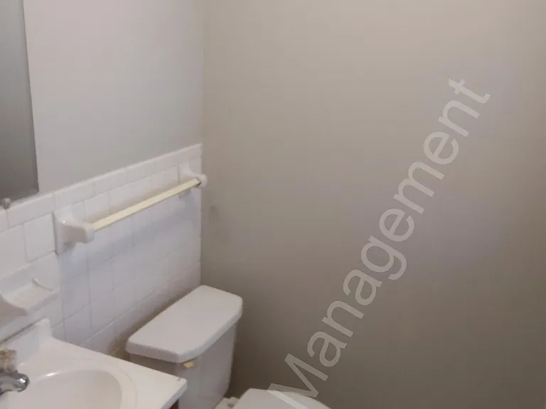 107 Loraine Rd — Photo 10