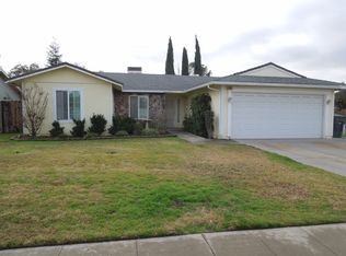 630 W Holland Ave, Clovis, CA 93612