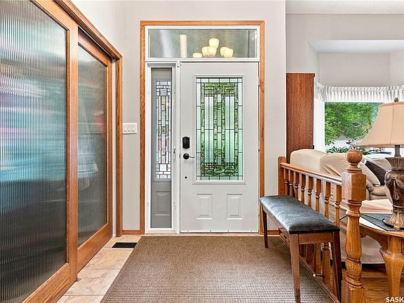 2nd image of 6723 Maple Ridge DRIVE