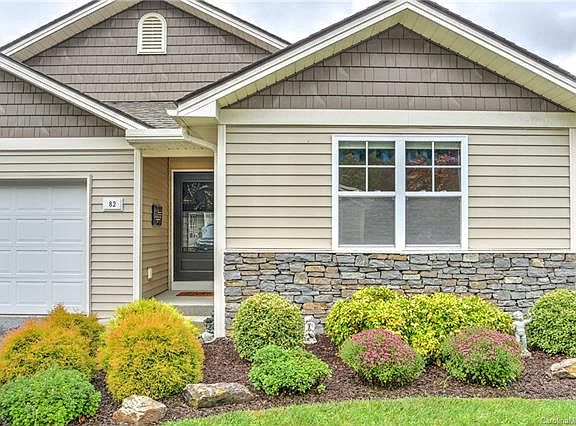 2nd image of 82 Clear Creekside Dr