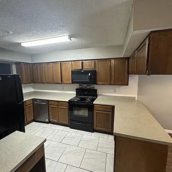 4906 Ali Ave #4 — Photo 9