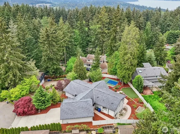 15831 SE 43rd Place, Bellevue, WA 98006