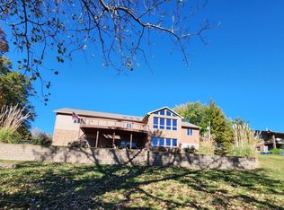 15625 E Pawnee Dr, Cuba, IL 61427
