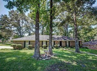 18 Woodbridge Rd, Brandon, MS 39042