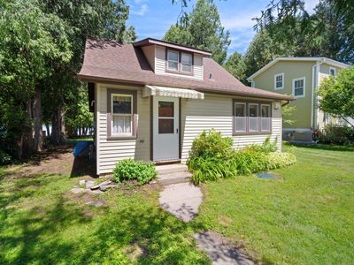 1322 West Green Lake DRIVE, West Bend, WI, 53090