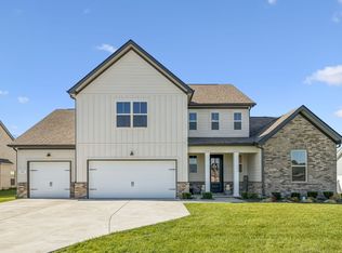 2822 Parkwood Dr, Murfreesboro, TN 37128