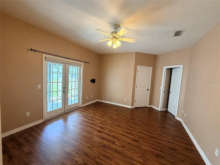 1799 Harbor Blvd — Photo 9