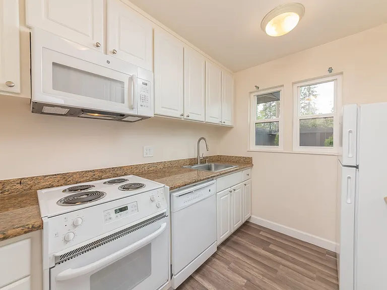 Camelback East Apartments CEM — Photo 20