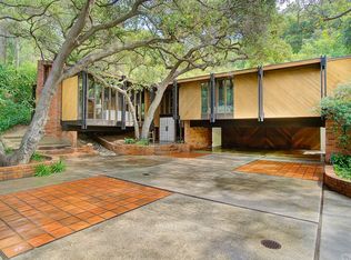2830 Glenoaks Canyon Dr, Glendale, CA 91206