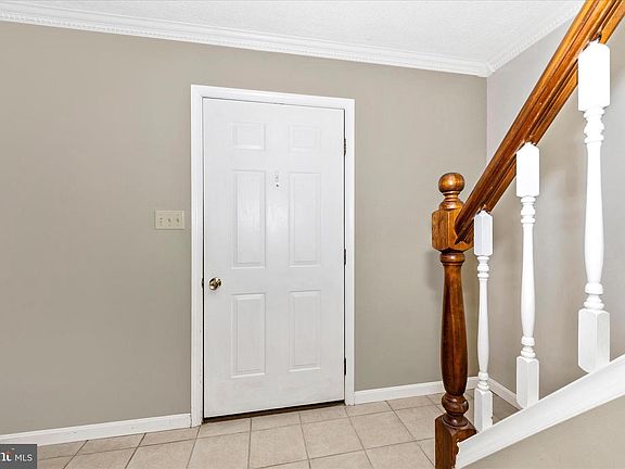 3rd image of 10901 Hopewell Rd