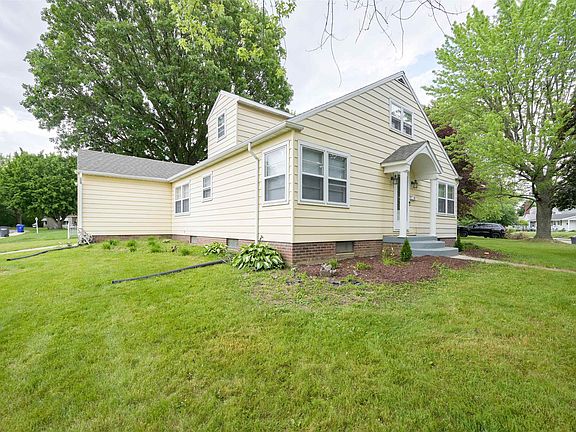2nd image of 429 Elliott Ct