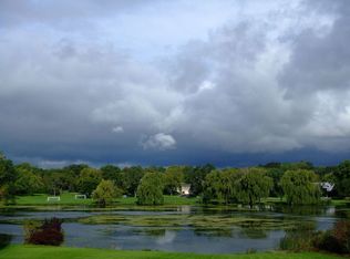 25310 W Elm Grove Dr, Barrington, IL 60010