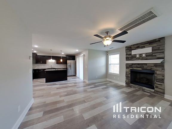 3rd image of 1153 Eagles Bluff Dr