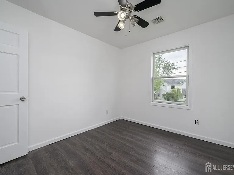 438 Belgrade St — Photo 19
